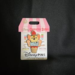 Disney Pin Character Scoops Dumbo LE 4000