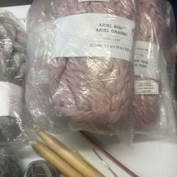 NEW 9 Loops & Threads Ariel Multi Color 20.5 Yards & New Ricorumi Kit