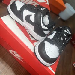 Nike Panda Dunks Low 3c