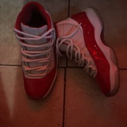Jordan 11 Cherry 