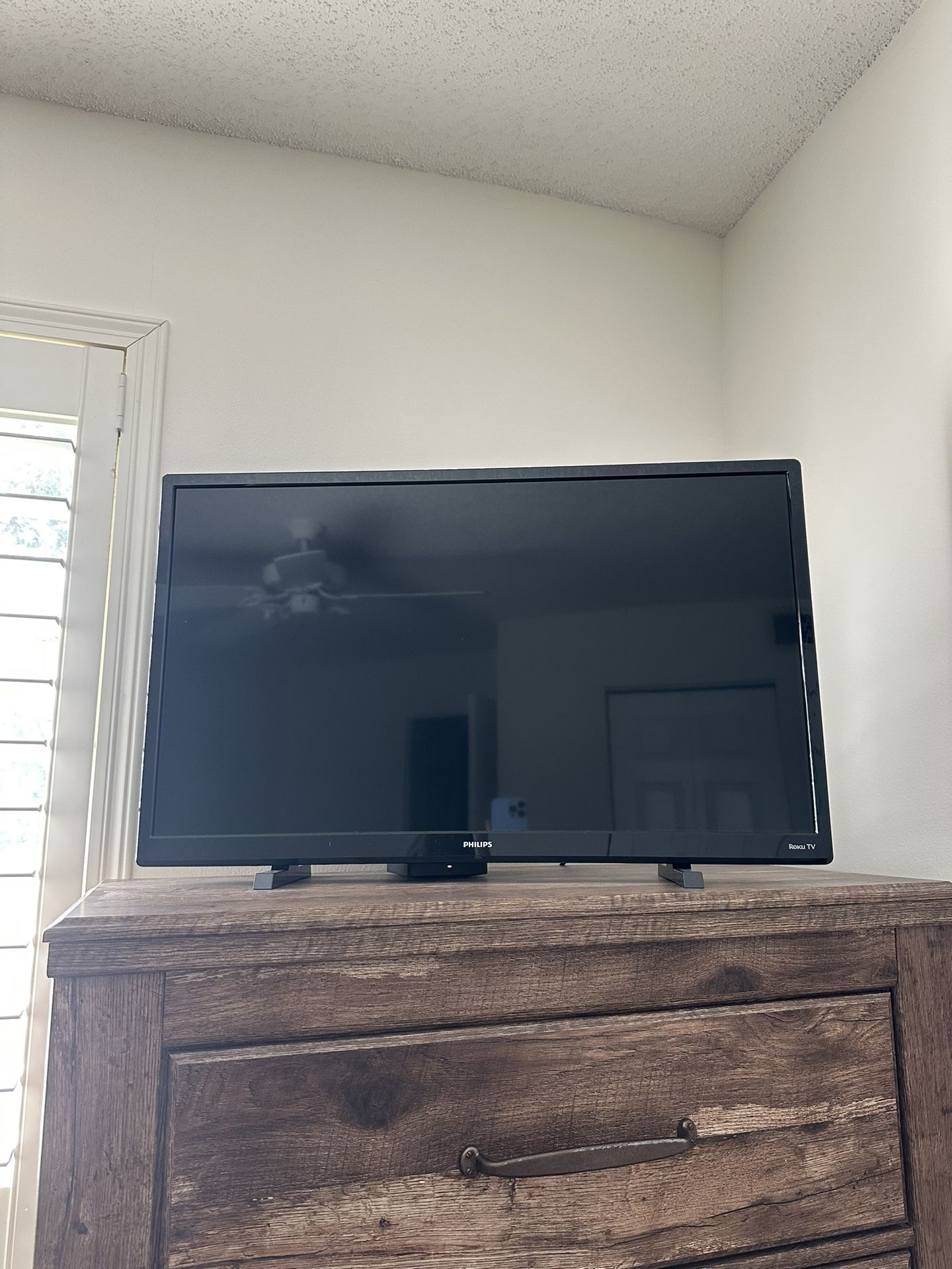 Philips 32in Roku TV