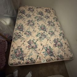 Spring mattress and mattress frame two-piece set