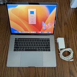 MacBook Pro 15” 2017/16GB RAM/512GB SSD/Fully Functional