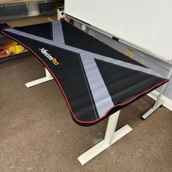 XtremPro Gaming Desk 63x32.28x30.08 inch ( New With Box, Price For Each. Come With The Pad)