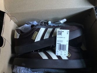 Women’s Adidas Sneaker VL Court 3.0 Size 8