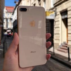 iPhone 8 Plus Unlocked / Liberado 👌 (Different Colors Available)