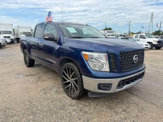 2019 Nissan TITAN