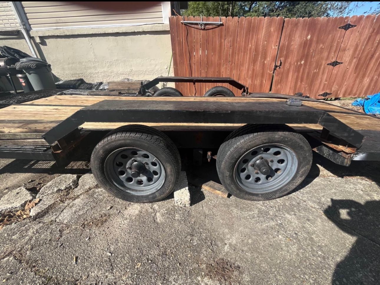 17’ Ft Trailer