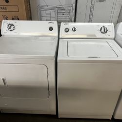 Whirlpool Top Load Washer With Agitator And Gas Dryer Set
