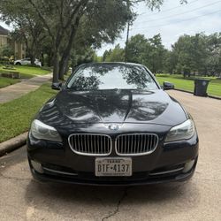 BMW 528i 2011
