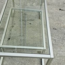Glass Metal https://offerup.com/redirect/?o=VGFibGUuY29mZmVl Table 