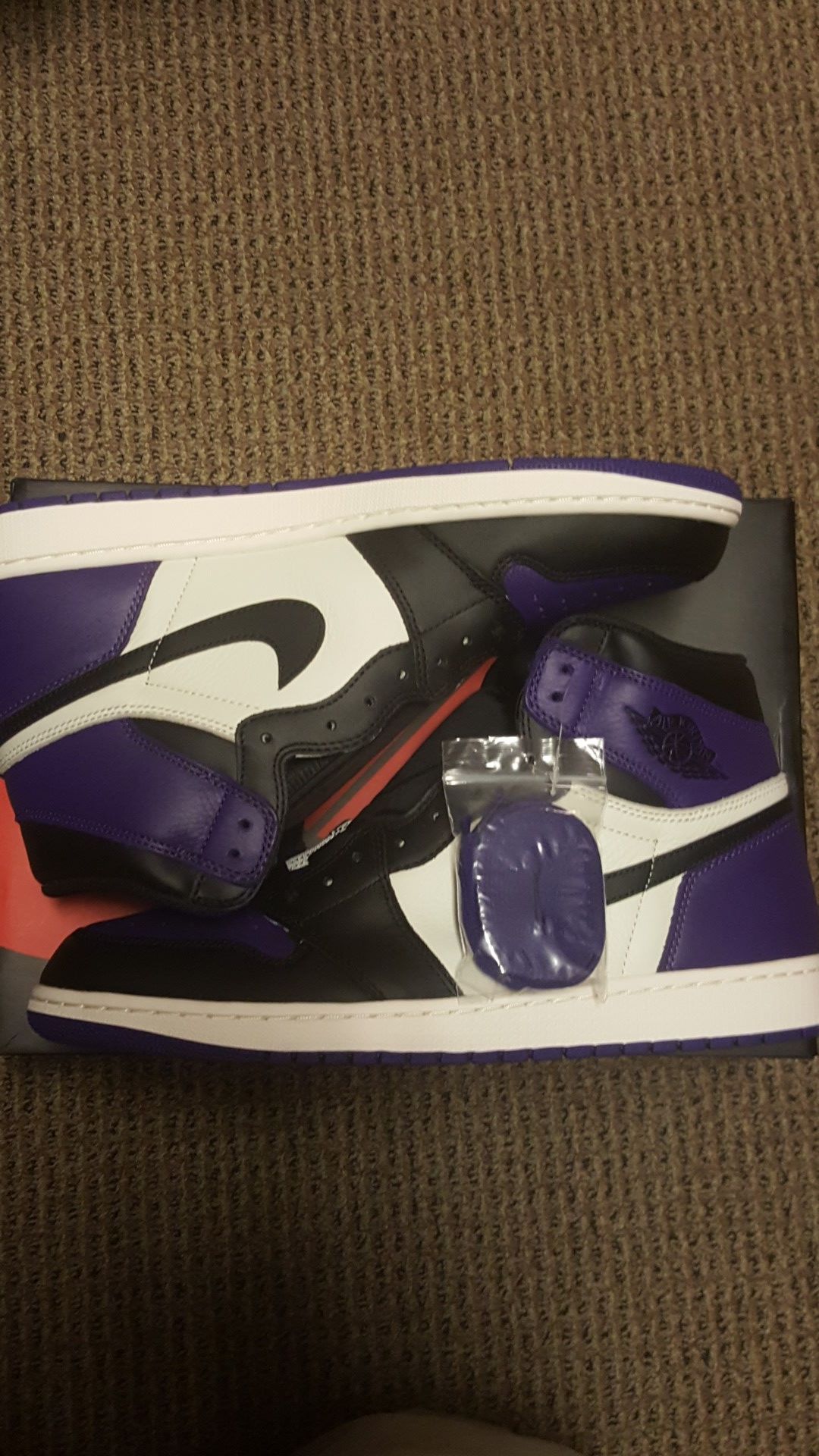 Air Jordan 1 Purple