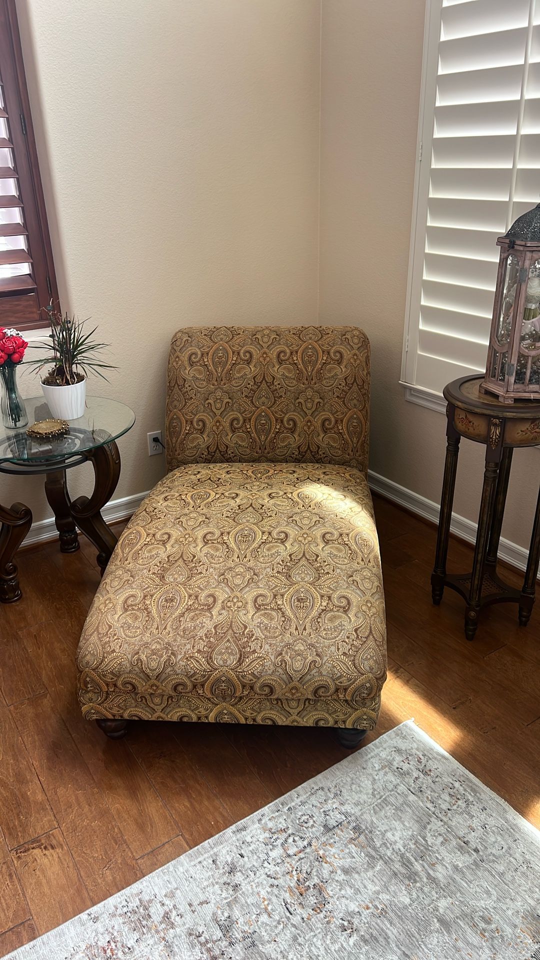 Chaise Lounge Chair