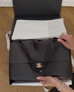 Chanel Flap Maxi 