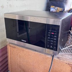 Small Microwave 