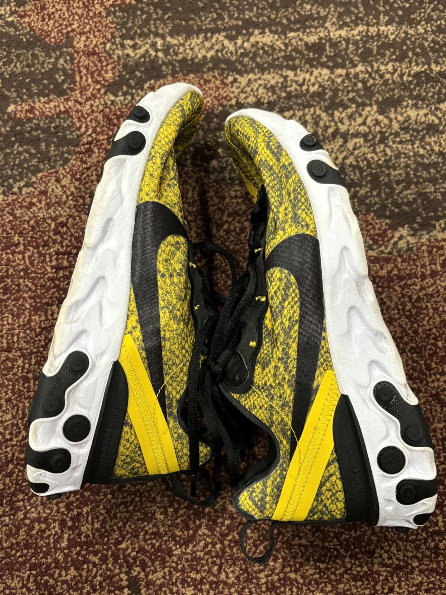 Women’s Shoes Nike React