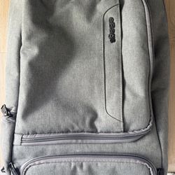 Stylish gray eBag laptop/computer backpack