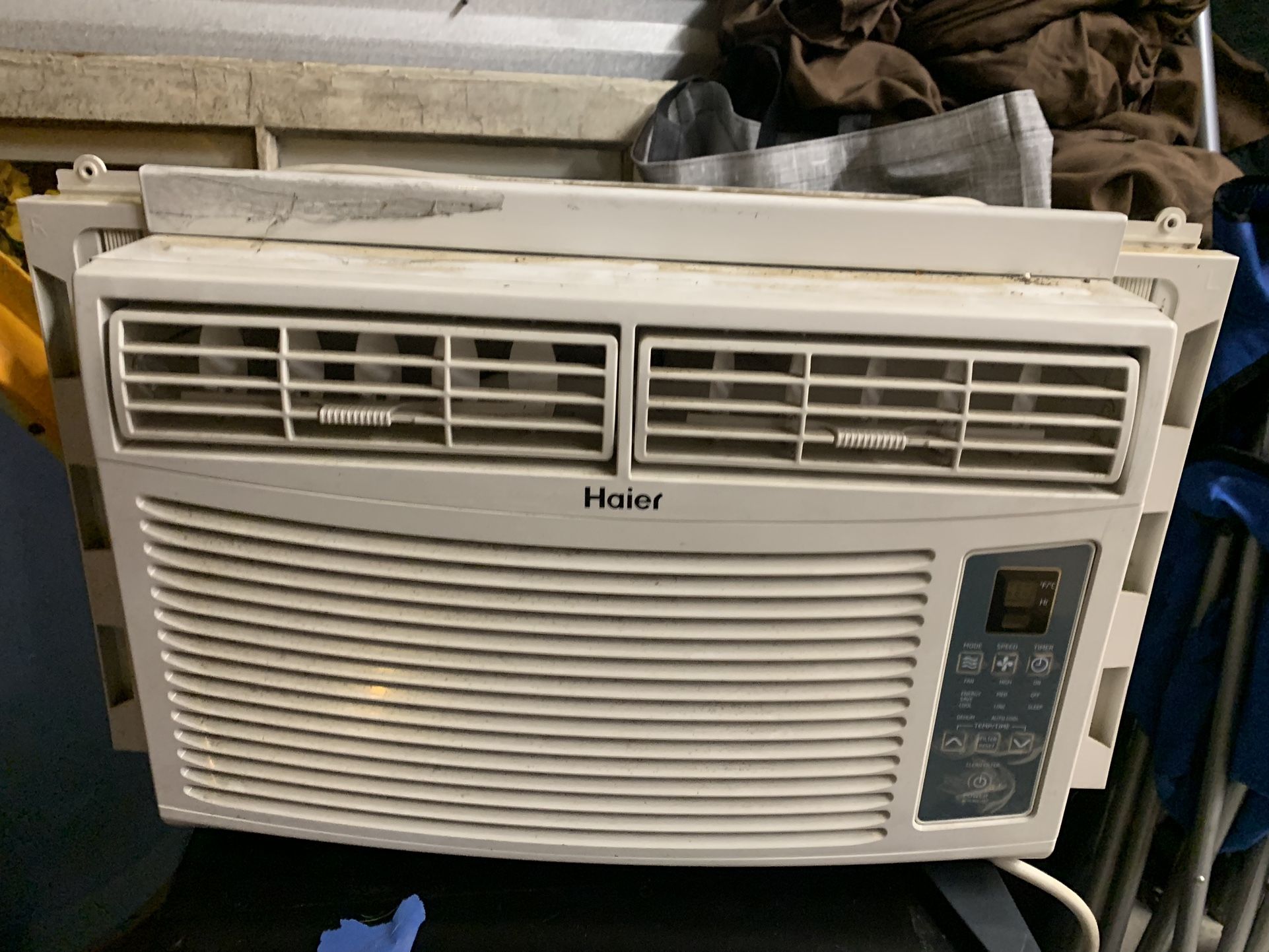 Window AC unit
