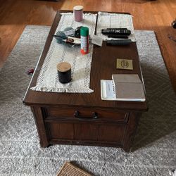 Free Flop Top Coffee Table 