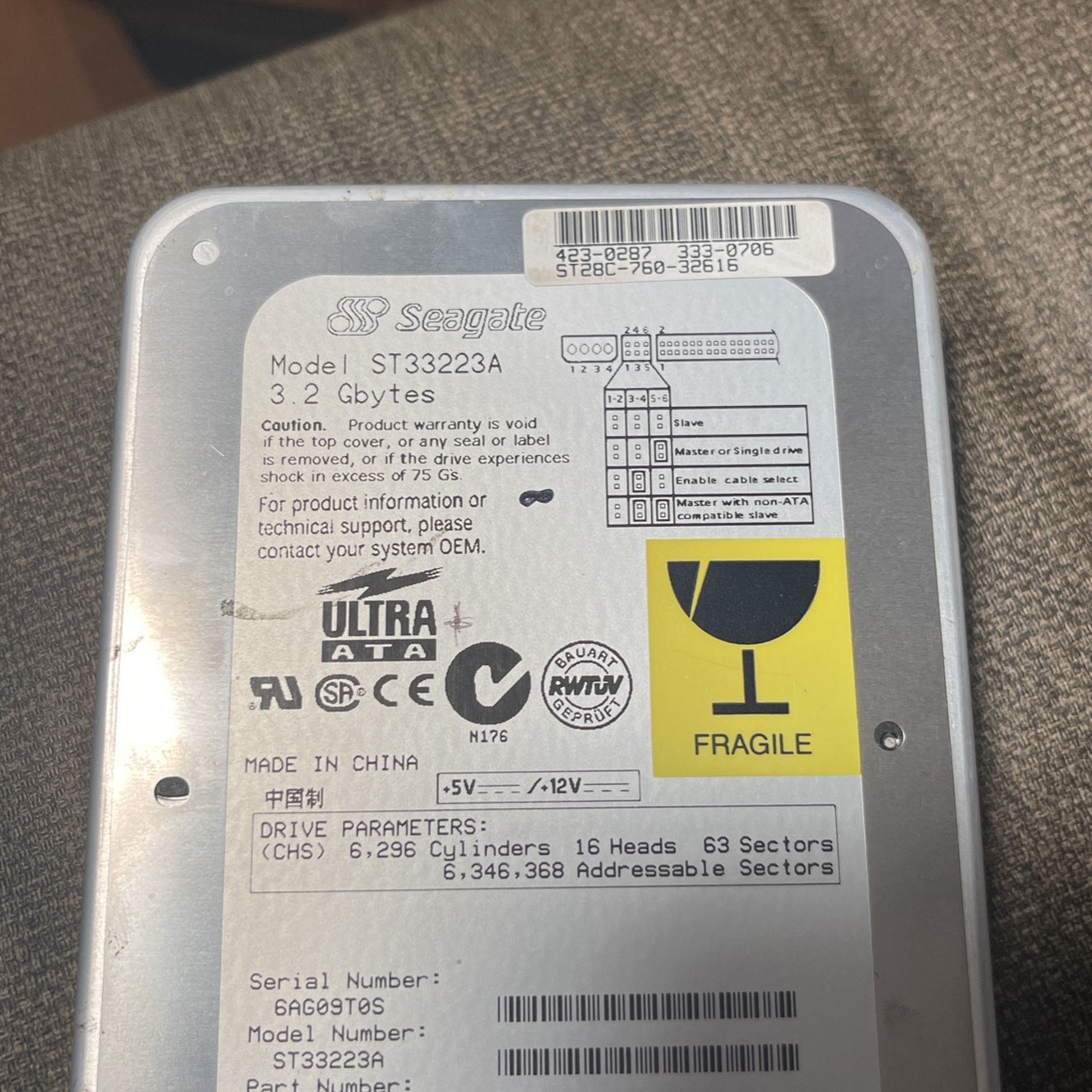 hard disk drive IDE seagate ET33223A 3.2 GB
