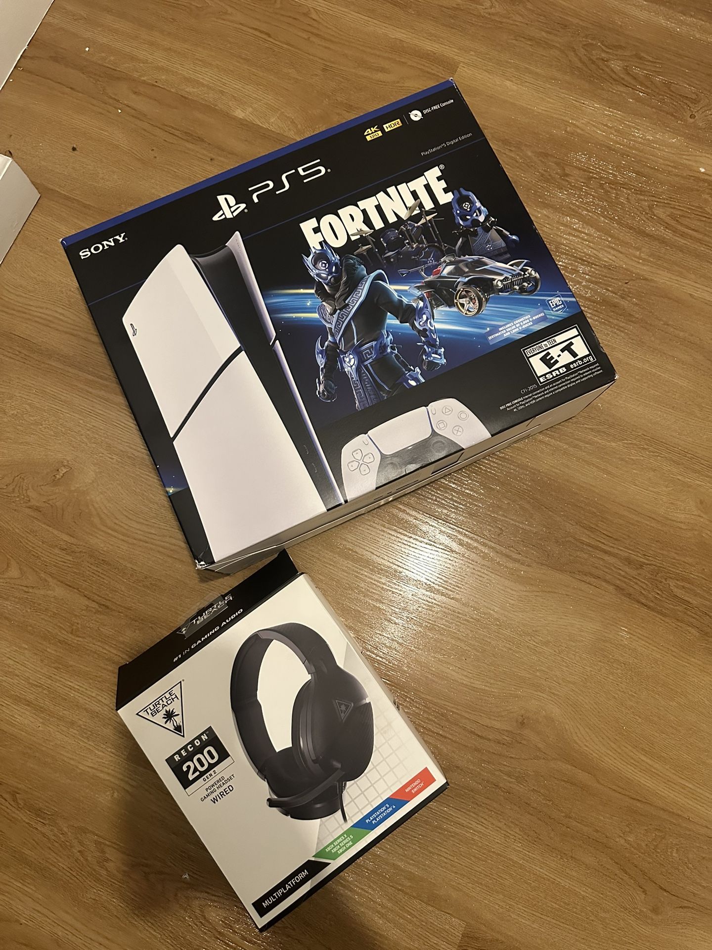 PS5 Digital Disk Free & headset 
