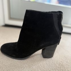 Women’s Black Boots Size 9