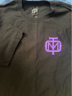 black shirt