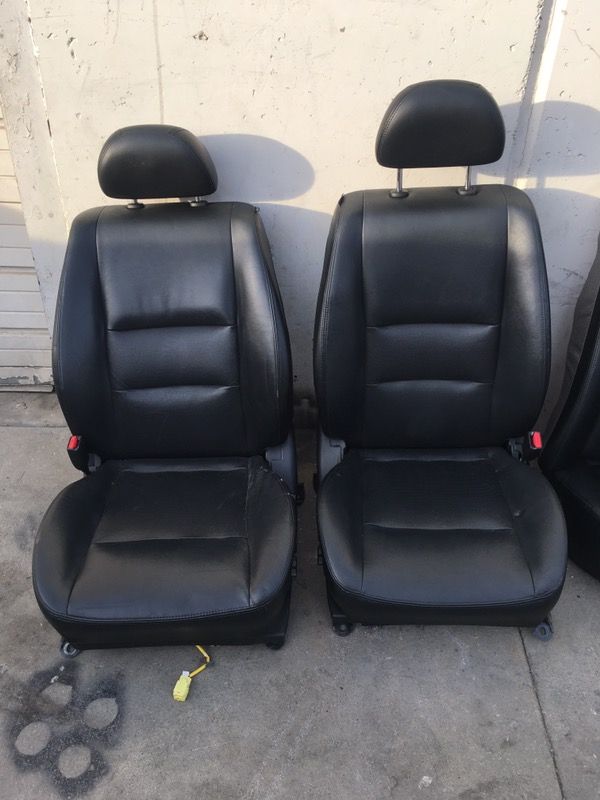 2006 Nissan Maxima whole interior