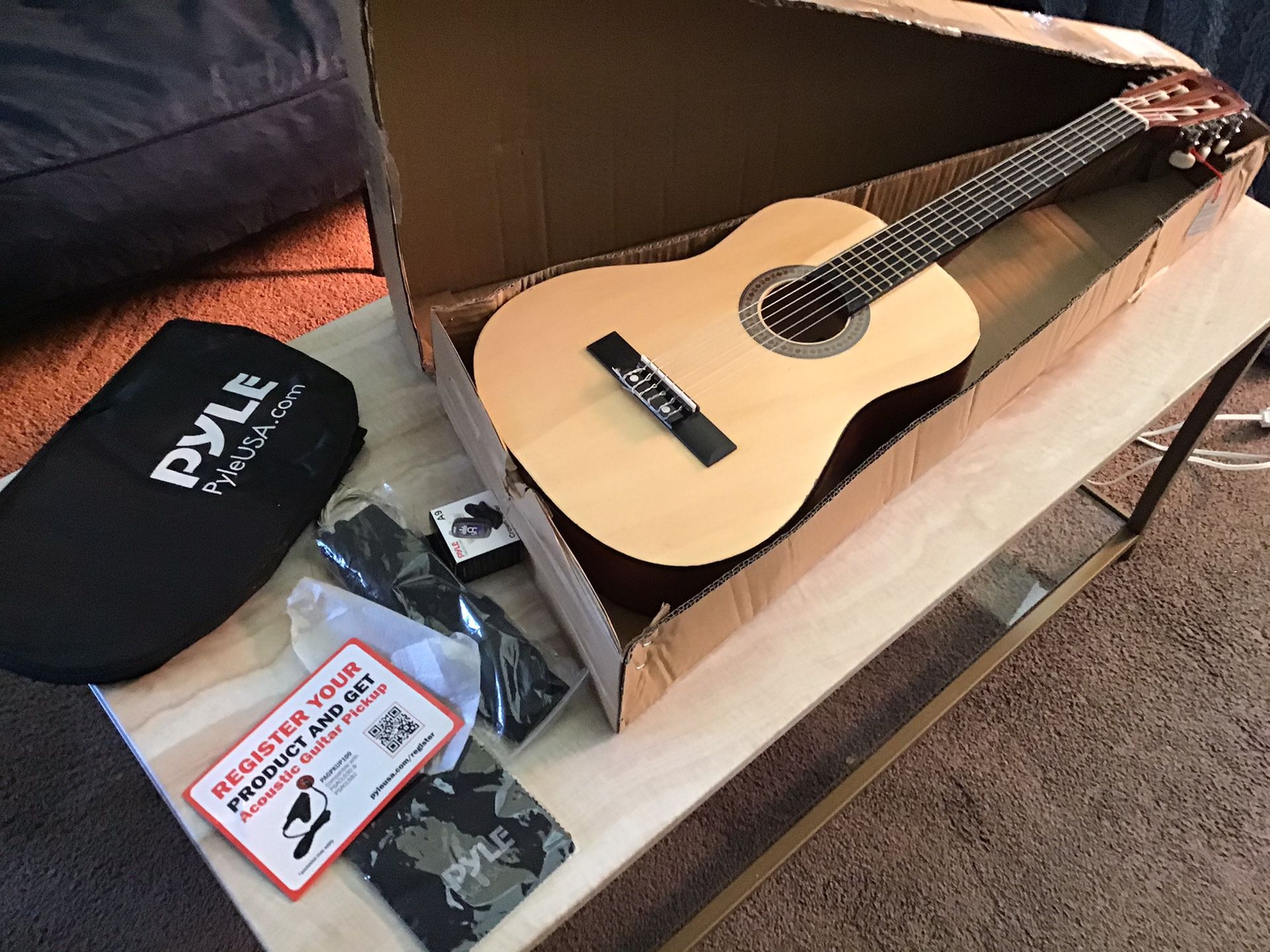 Pyle 30 “ Classical acoustic guitar Linden Wood traditional style with the wood slat board case bag nylon strap tuner three pics great for beginners