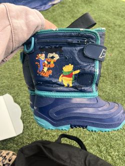Snow Boots 