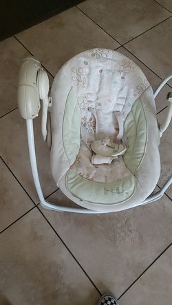 Baby swing