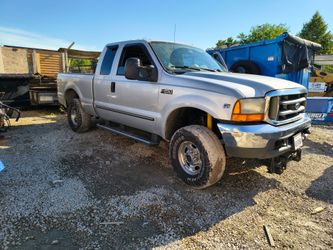 2000 f250 5.4 V8 gas 4x4 plow truck