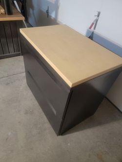Good qualitt wood and metal  filling cabinet