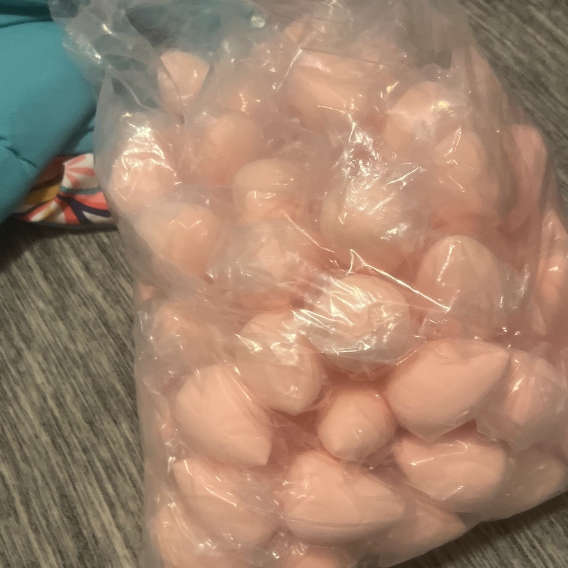 94 Beauty Blenders .