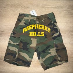 raspberry hill camo shorts 