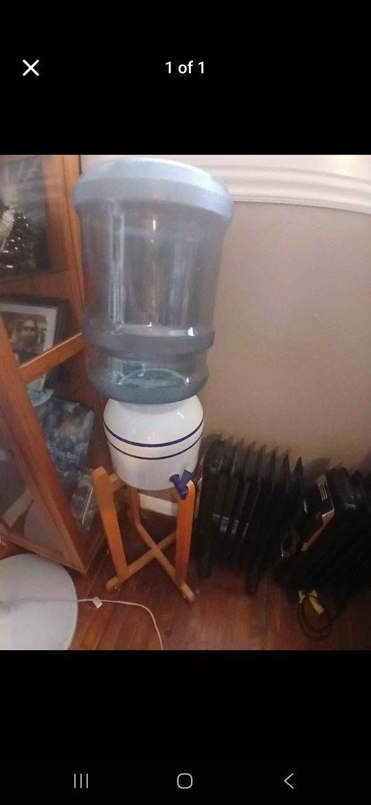 Water dispenser.
