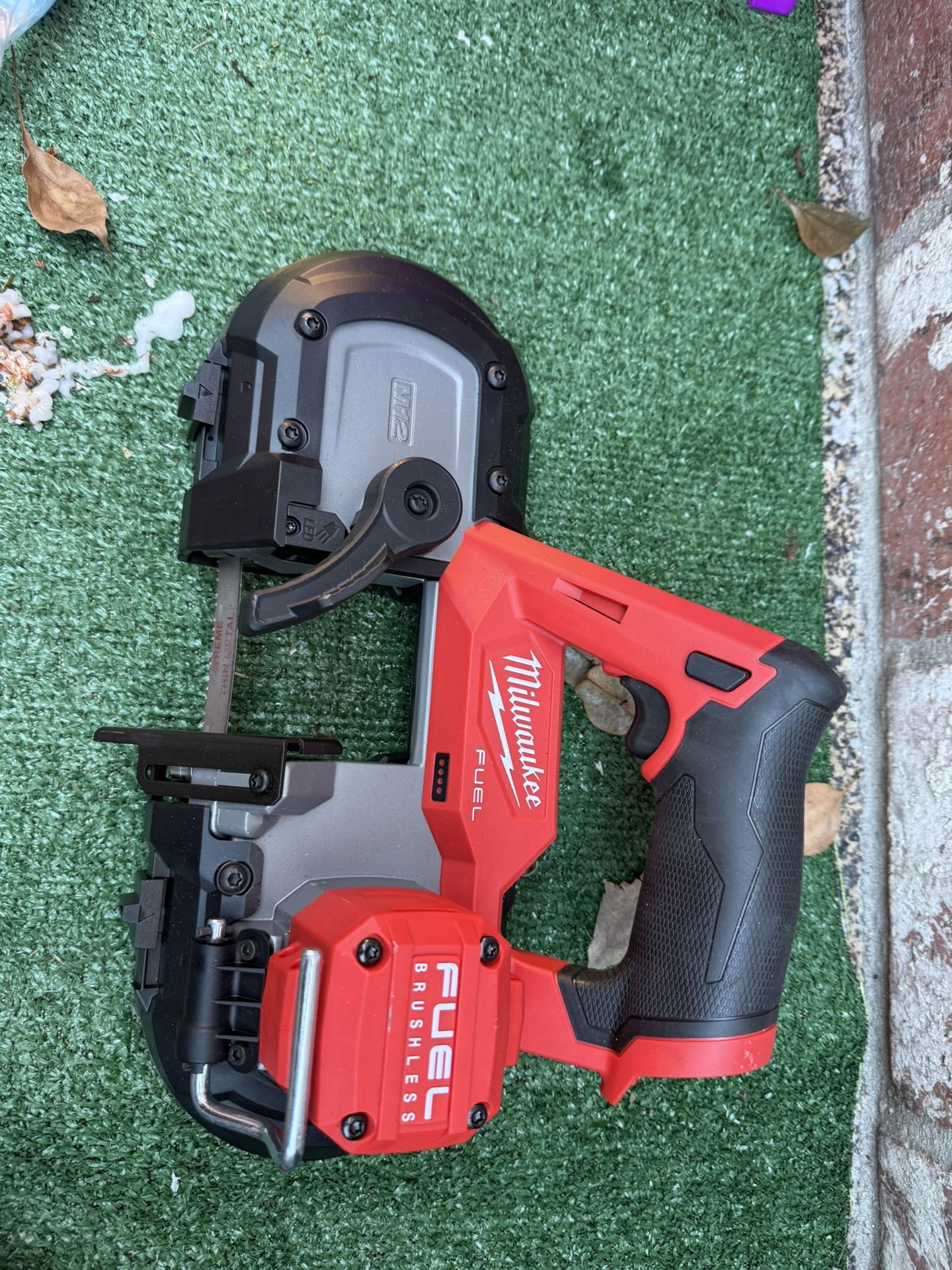 Bandsaw Milwaukee Fuel