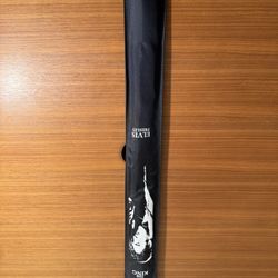 Collectible Elvis Presley Black/white Pool Cue & Carry Case