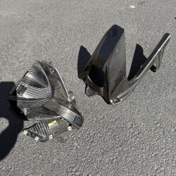S1000rr Carbon Fiber Intake And Rear Tire Hugger And Chain Guard 