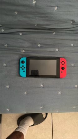 Nintendo Switch + Setup and Charging Cable