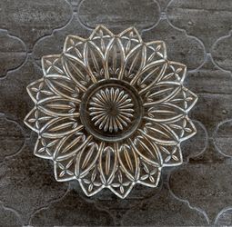 BEAUTIFUL GLASS PLATE