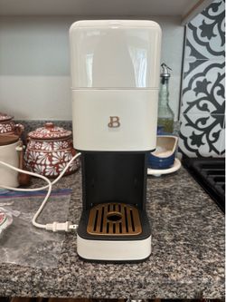 Beautiful single serve coffee maker