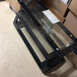 Tv Stand . 65” 