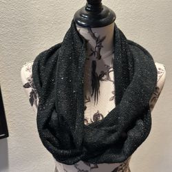NEW Black Sparkly Sequined Infinity Scarf