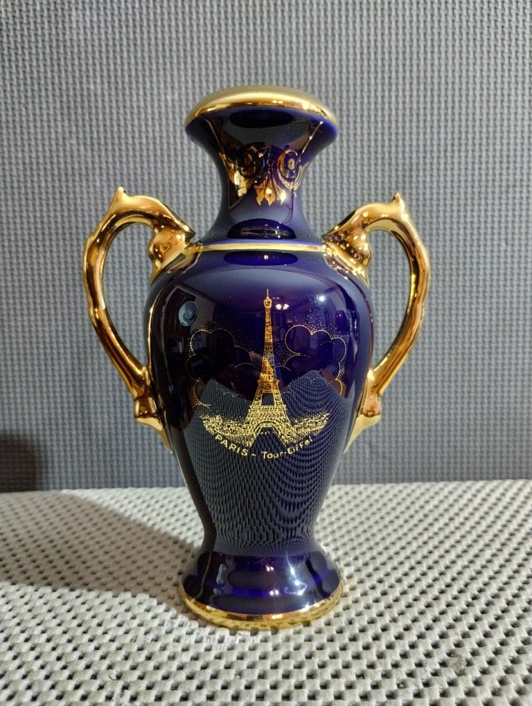 French Limoges Cobalt Blue Gold Trim Eiffel Tower Porcelain Vase