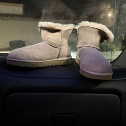 Size 9 Pink Uggz 