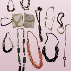 New Jewelry Necklaces  Different Styles And Colors 