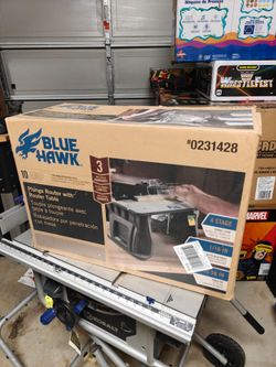 Blue Hawk 10 Amp Plunge Router with Router Table