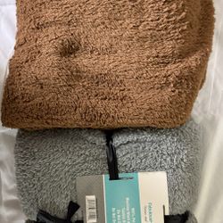 Fabulous Home* War and Cozy 100% Polyester Machine Wash at 85 F (30 C) Tumble Dry Low Do Not Bleach