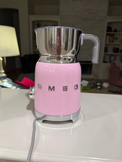 🩷🫧 SMEG Pink Milk Frother